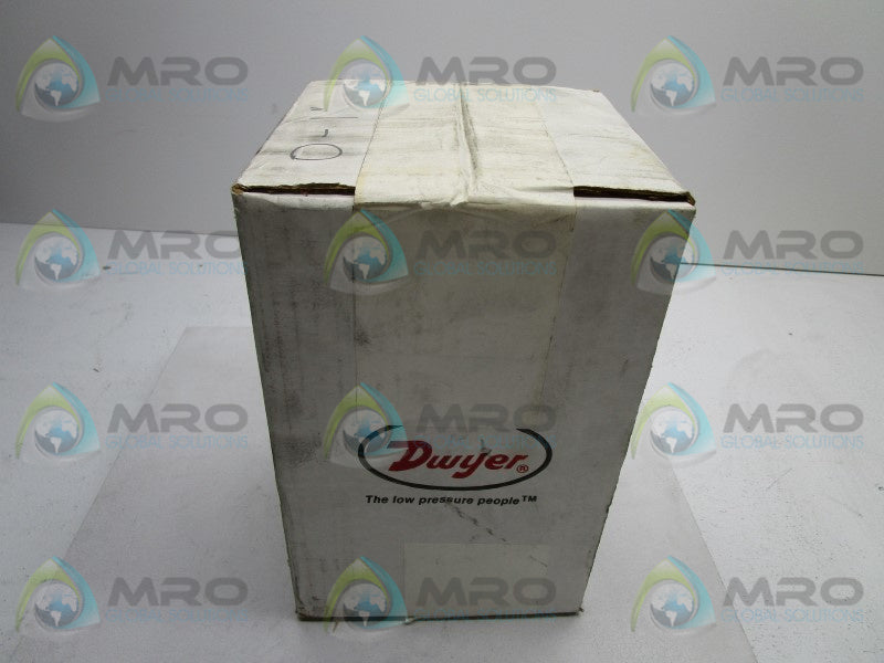 DWYER 3001 PHOTOHELIC PRESSURE SWITCH GAGE  NSFS
