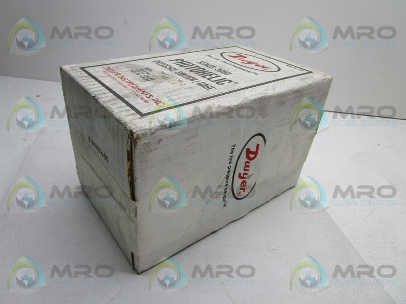 DWYER 3001 PHOTOHELIC PRESSURE SWITCH GAGE  NSFS