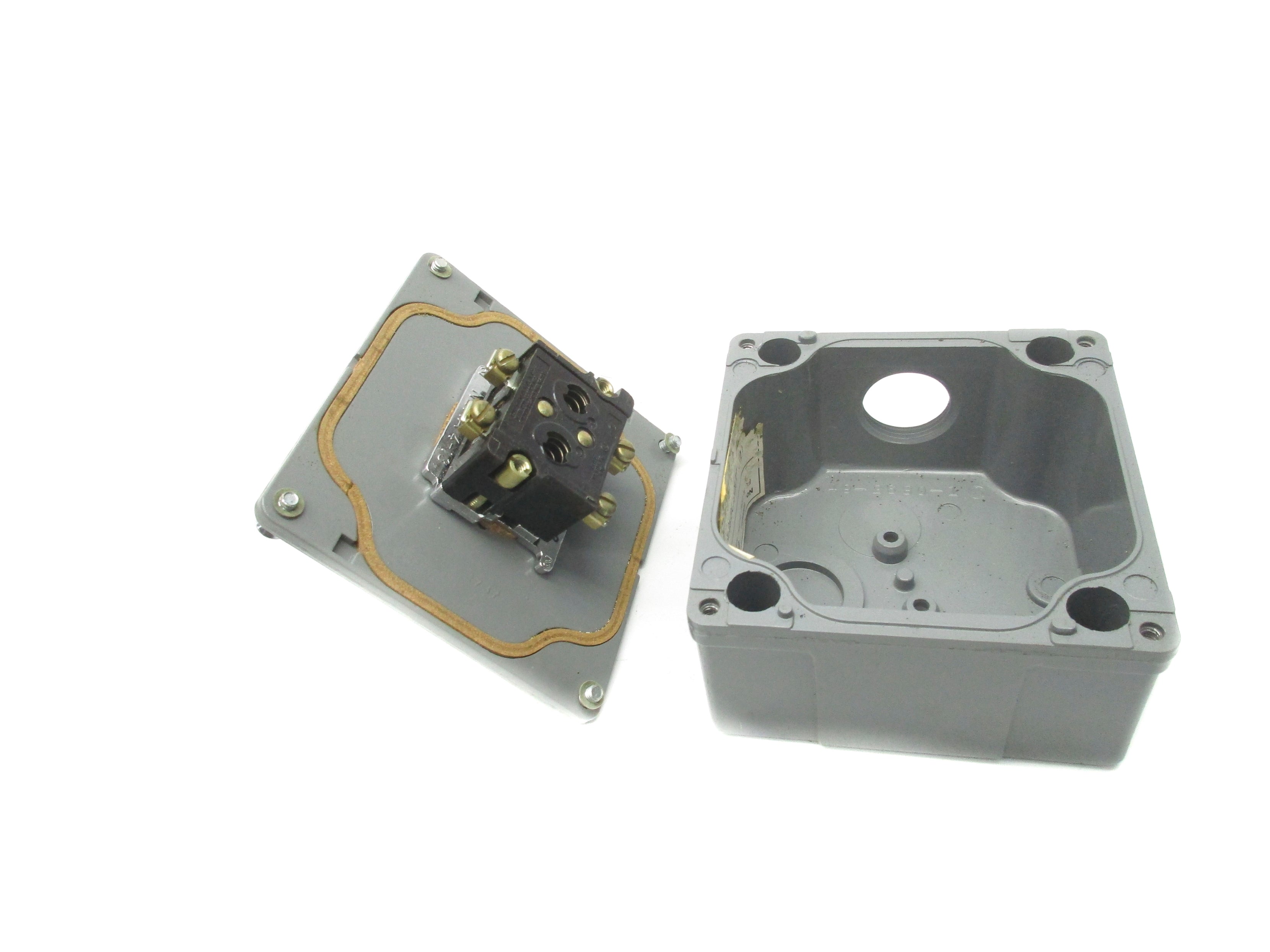 CUTLER HAMMER 10250TN1 (NO KEY) NSNP
