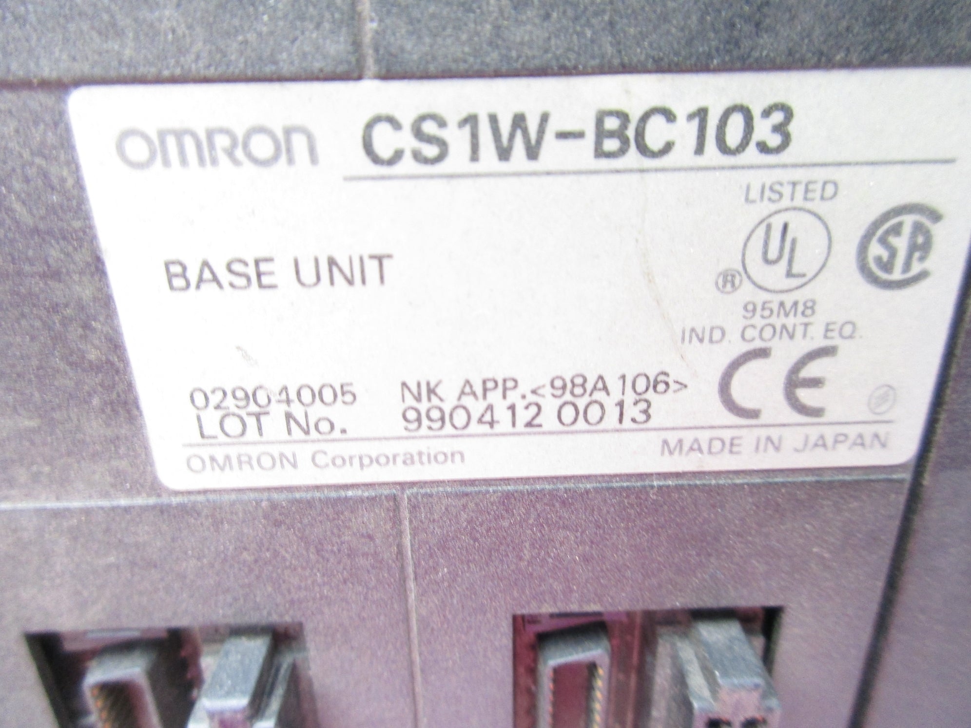 OMRON CS1W-BC103 UNMP