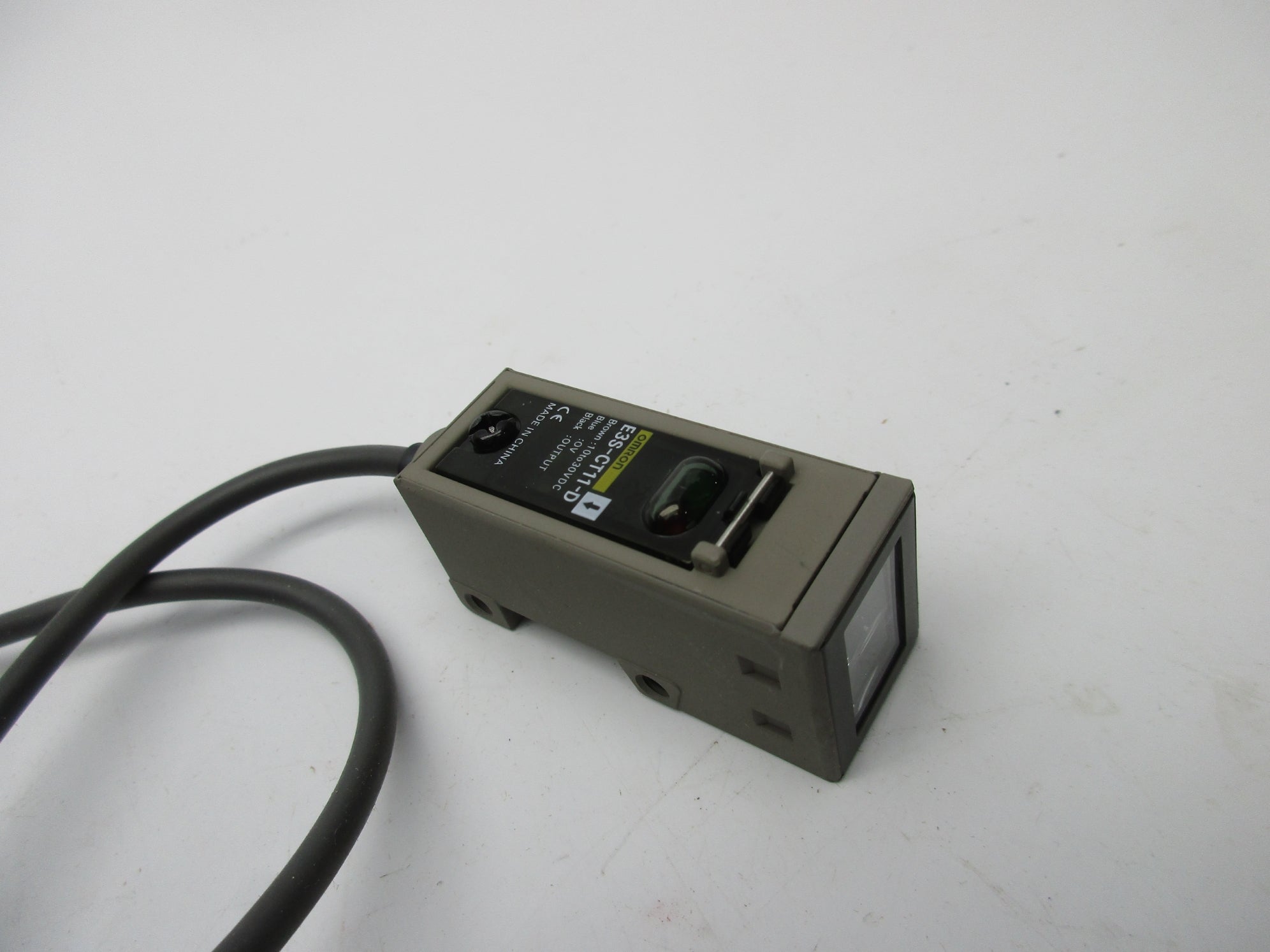 OMRON E3S-CT11-D 10-30VDC NSNP