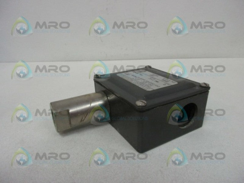 UNITED ELECTRIC J7-222-9503 PRESSURE SWITCH  NSMP