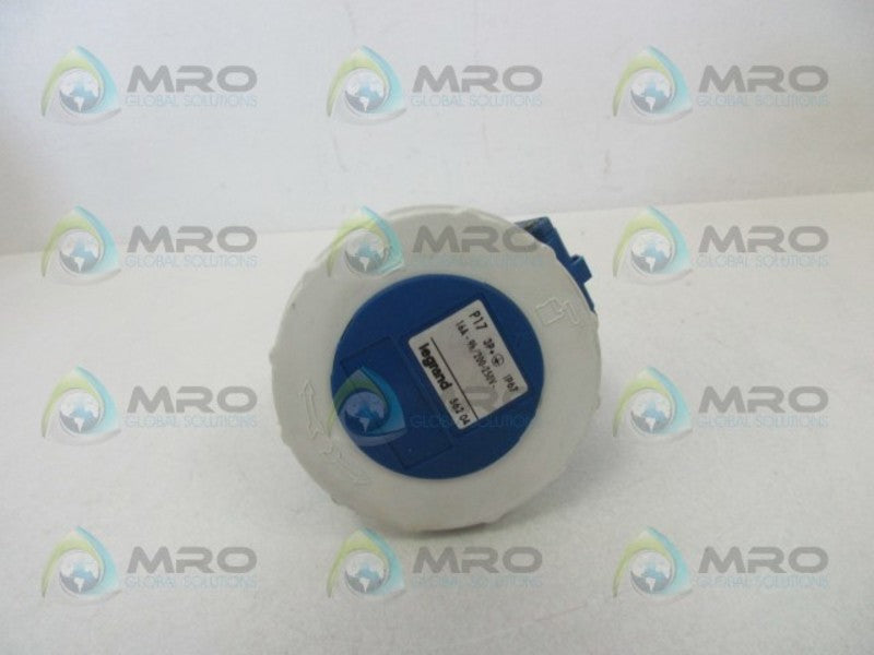 LEGRAND P17-56204 PLUG  UNMP