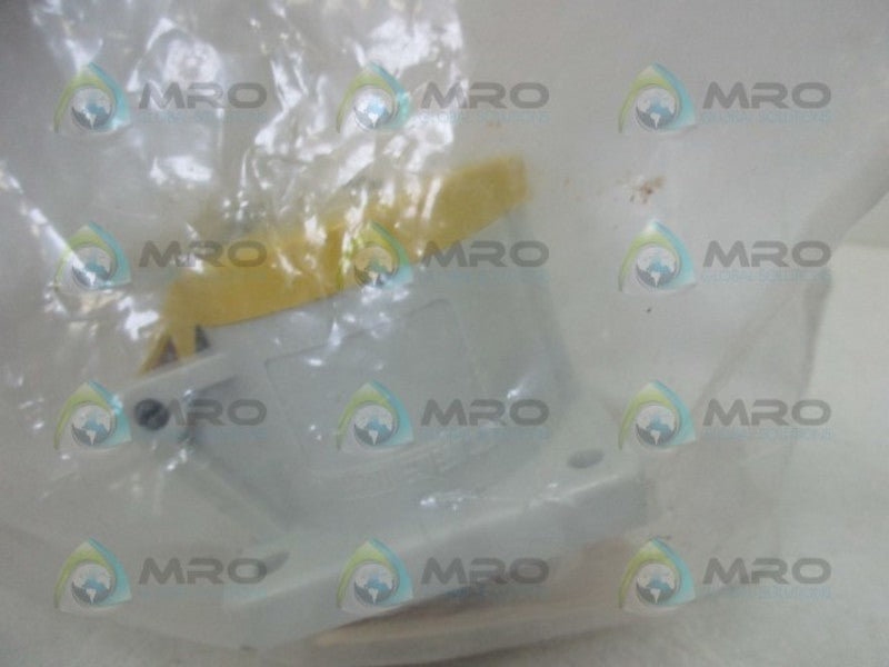 MENNEKES 1362RS PANEL SOCKET  NSMP