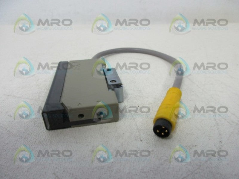 SUNX FX7P-QC PHOTOELECTRIC SENSOR  NSMP