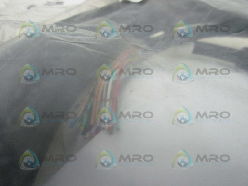 PARKER P8L-MD25A5B PNEUMATICS CONNECTION CABLE * NEW IN FACTORY BAG *