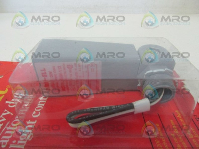 DO IT 561657 HEAVY DUTY SWIVEL BASE PHOTOCELL LAMP * NEW IN FACTORY BAG *