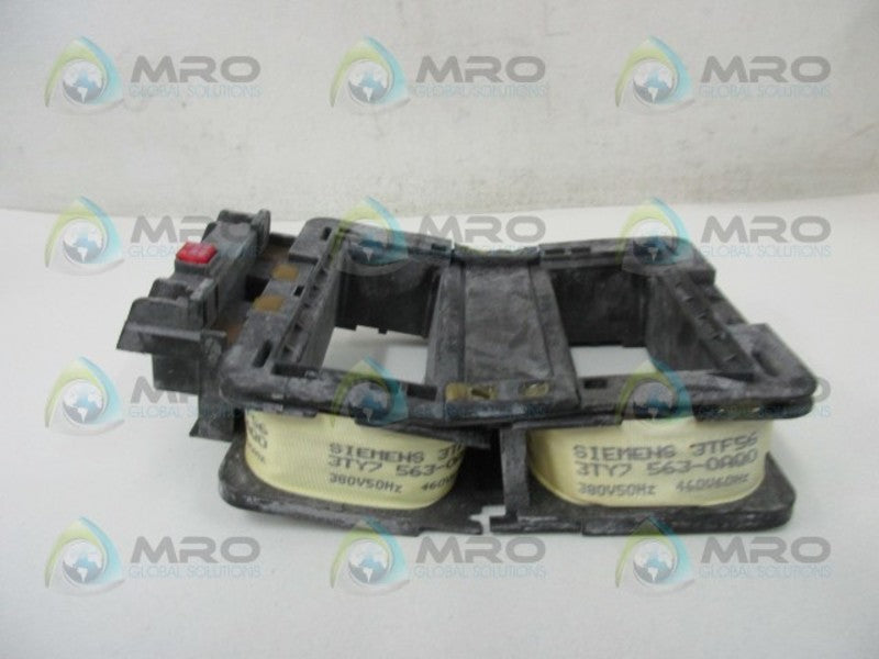 SIEMENS 3TY7-563-0AQ0 CONTACTOR  UNMP