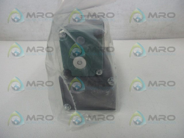 NUMATICS 082SA431K000030 SOLENOID VALVE * NEW IN FACTORY BAG *