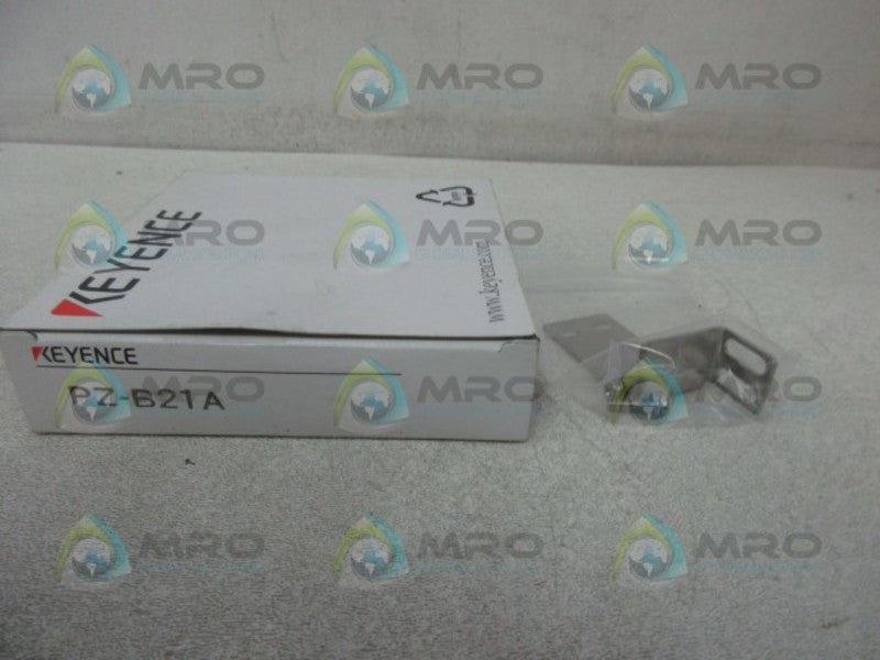 KEYENCE PZ-B21A MOUNTING BRACKET * NEW IN BOX *