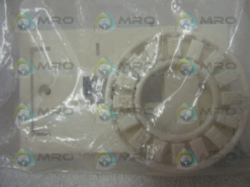 AMP 557505-1 FACEPLATE KIT * NEW IN FACTORY BAG *