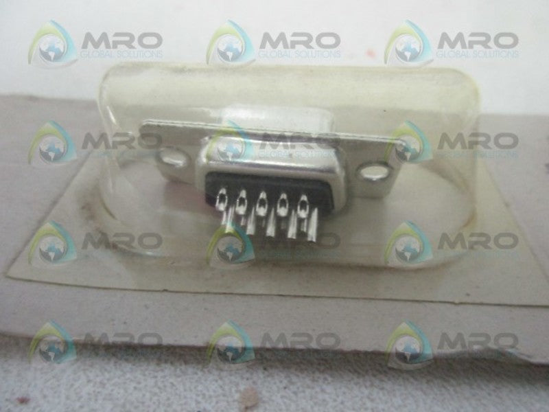 RADIO SHACK 276-1502 CONNECTOR D-SUB FEMALE * NEW IN ORIGINAL PACKAGE *