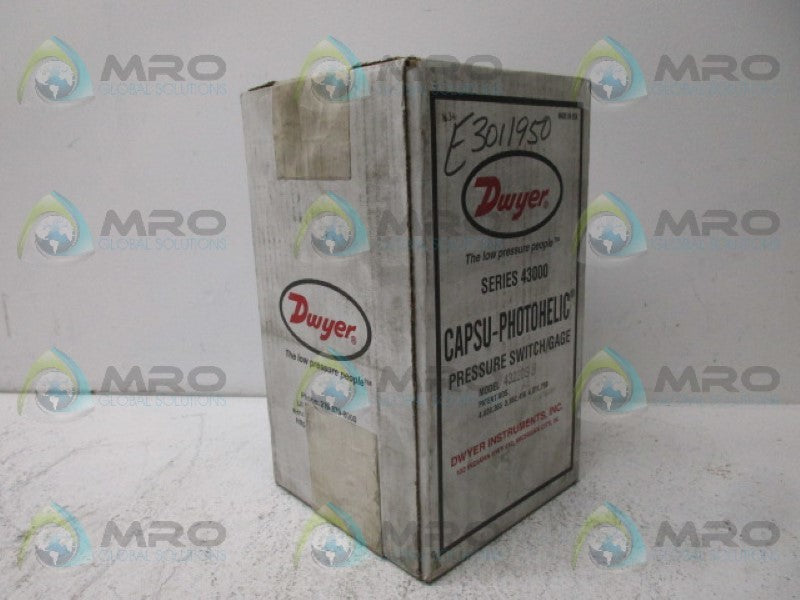 DWYER SERIES 43000 43230SB PRESSURE SWITCH * FACTORY SEALED *