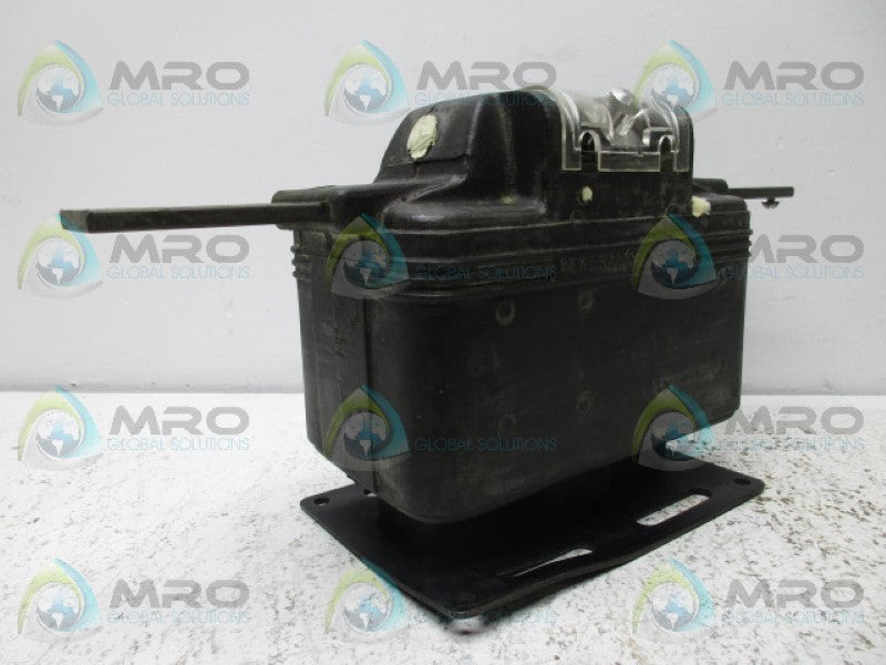 GENERAL ELECTRIC 497X33 CURRENT TRANSFORMER RATIO 400:5  UNMP