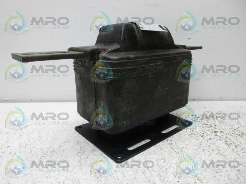 GENERAL ELECTRIC 497X33 CURRENT TRANSFORMER RATIO 400:5  UNMP