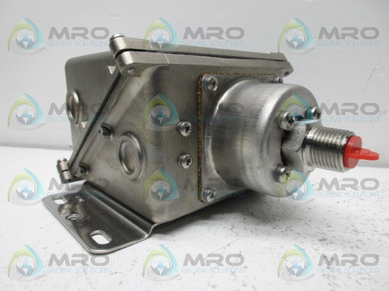 DELTA A20302P603A PRESSURE SWITCH  NSNP