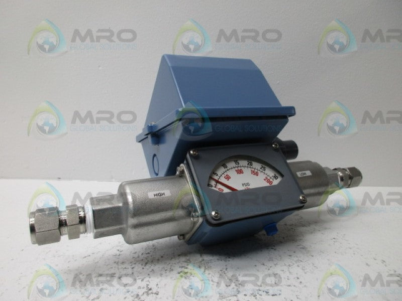 UNITED ELECTRIC J400K-S147B (AS PICTURED) *NEW NO BOX*