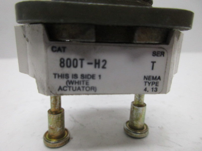 ALLEN BRADLEY 800T-H2 SER. T SELECTOR SWITCH  UNMP