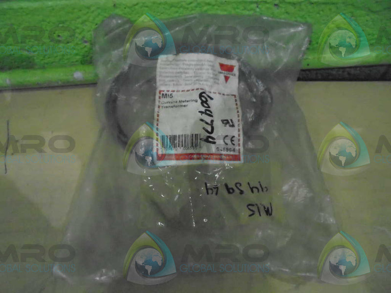 CARLO GAVAZZI M15 CURRENT METERING TRANSFORMER * FACTORY SEAL *