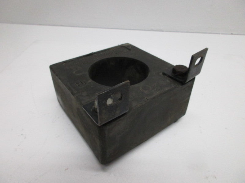 GENERAL ELECTRIC JCH-0 631X30 RATIO 300:5A CURRENT TRANSFORMER  UNMP