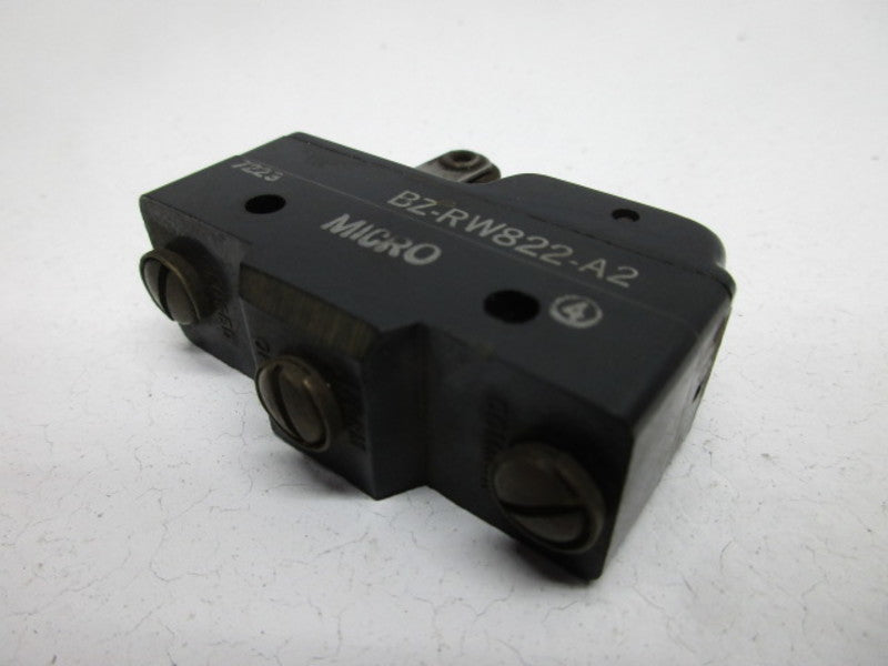 MICRO SWITCH BZ-RW822-A2 ROLLER LEVER  UNMP