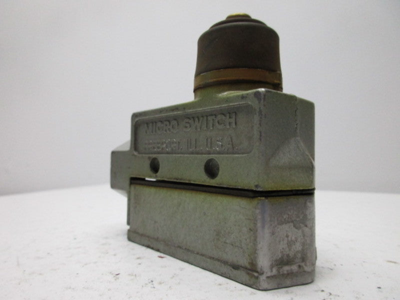 MICRO SWITCH LIMIT SWITCH BZV6-2RN  UNMP