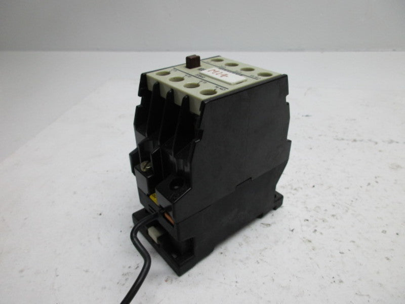 SIEMENS 3TB4010-0A CONTACTOR  UNMP