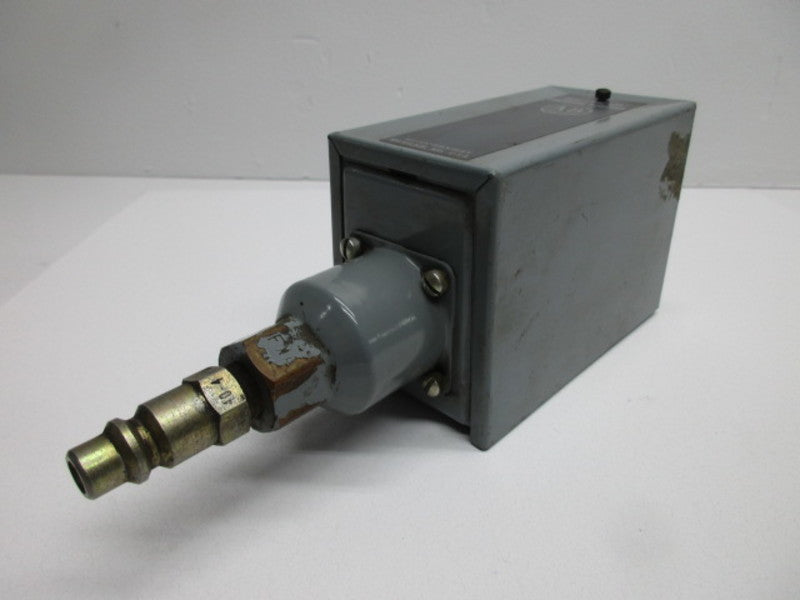 INDUSTRIAL SPARE PART 836-35A SER.A PRESSURE CONTROL  UNMP