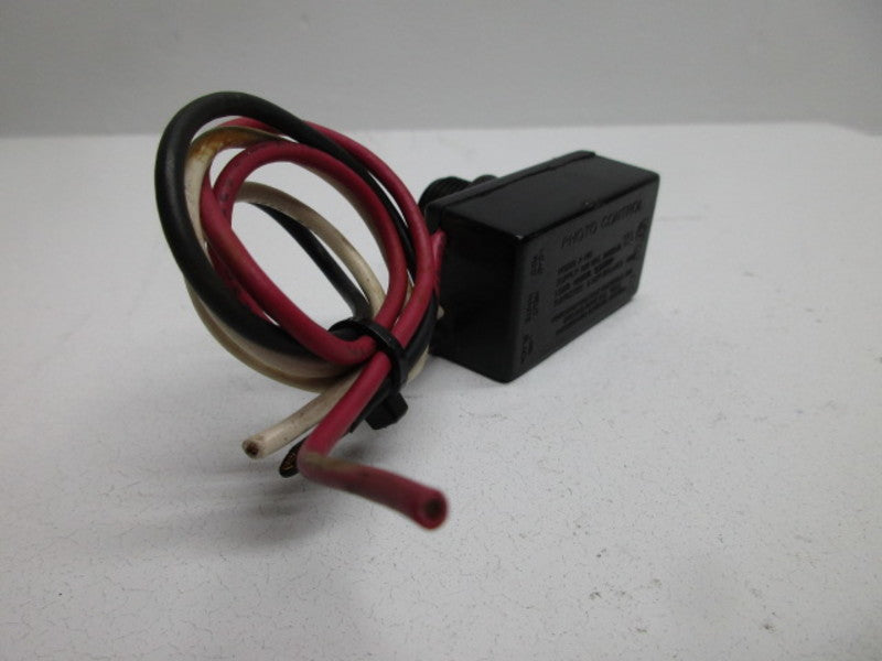 PRECISION MULTIPLE CONTROLS A-105 120VAC UNMP
