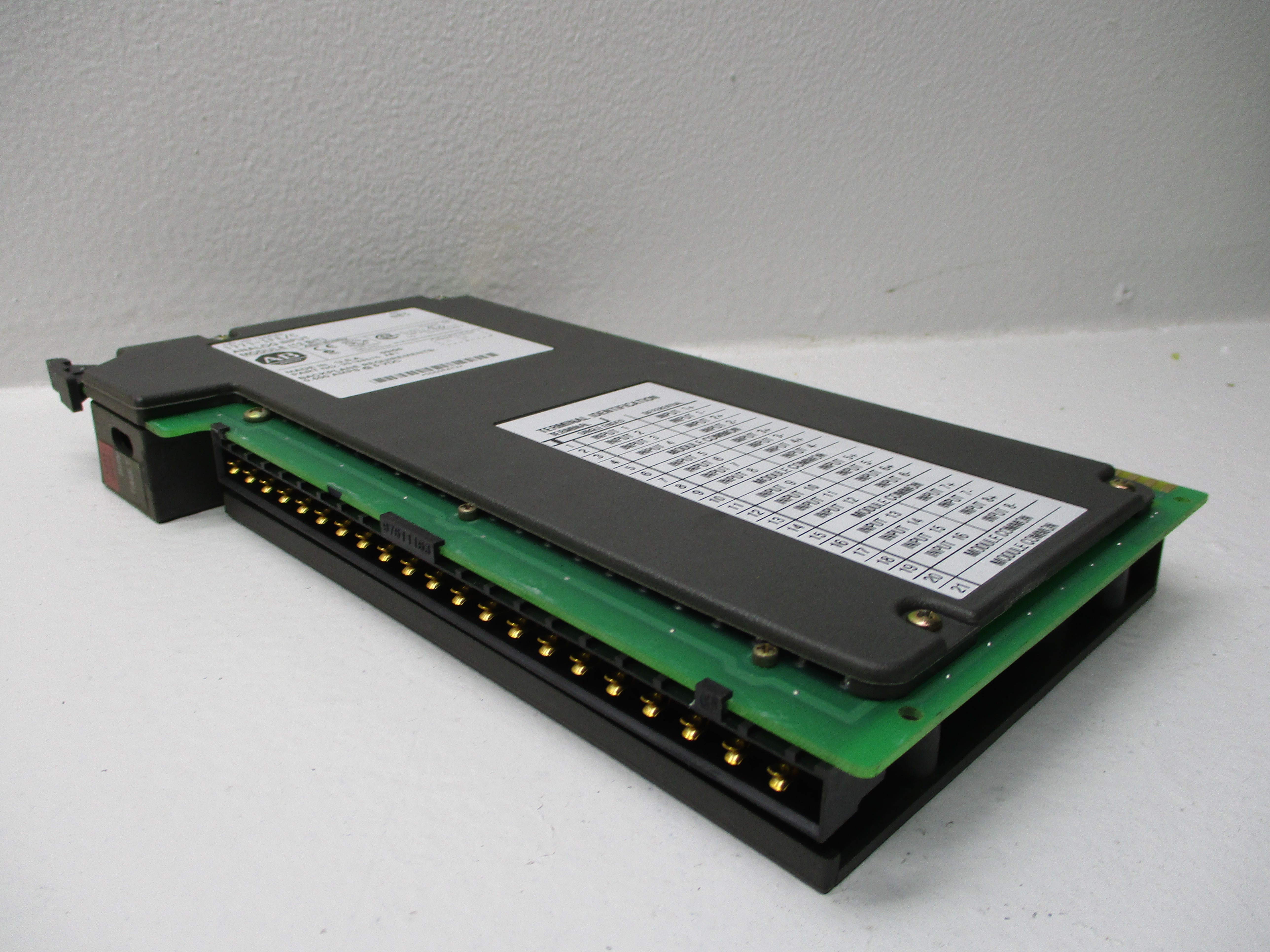ALLEN BRADLEY 1771-IFE SER. C F/W: B UNMP