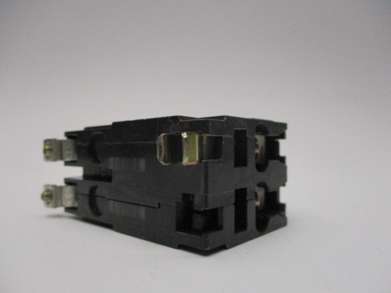 SQUARE D QOB-230 30A UNMP