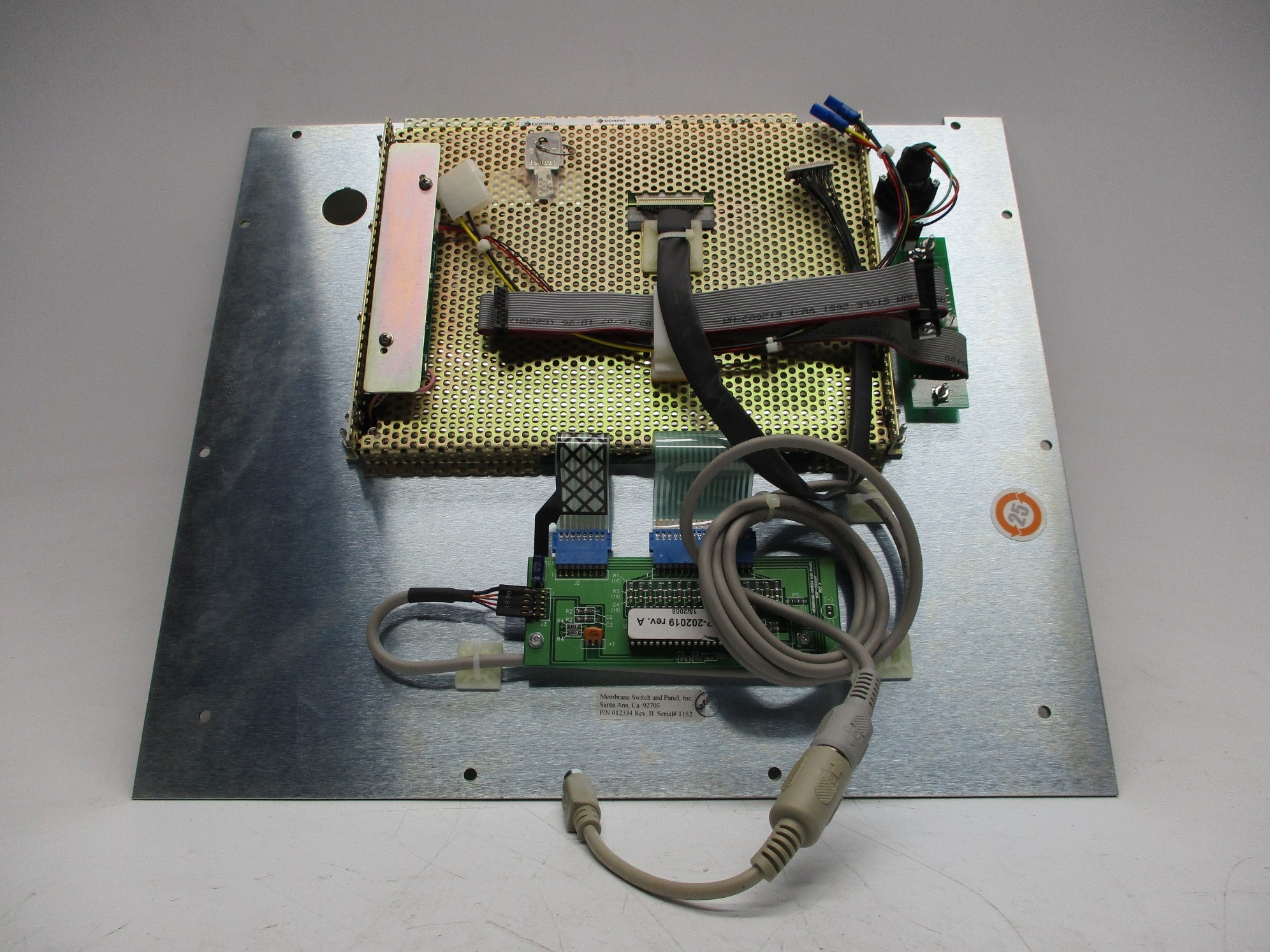 DOMINO 012334 REV. B VGA/KYBD L012330 NSNP