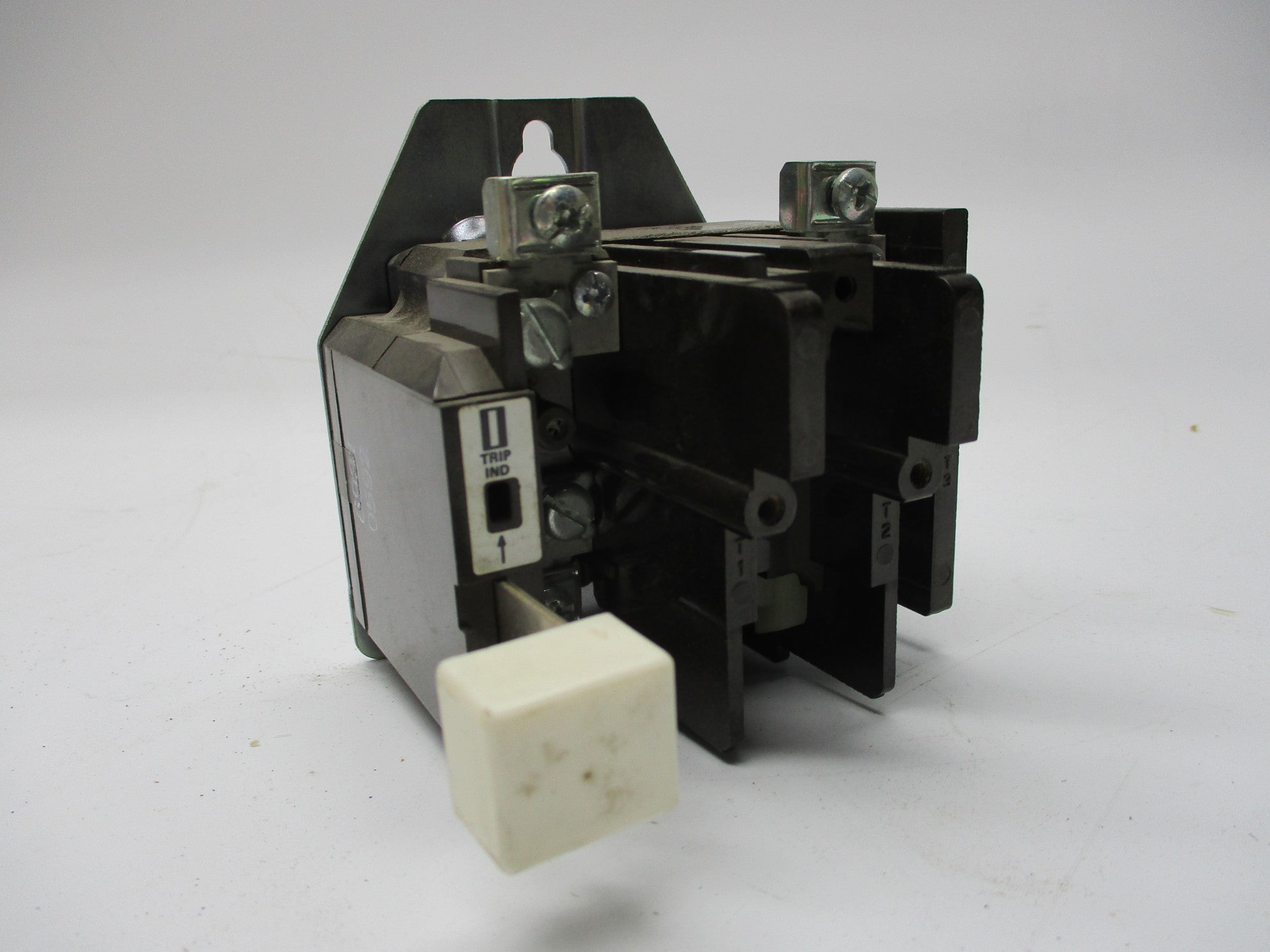 CUTLER HAMMER C300CN1 SER. A2 30A NSMP