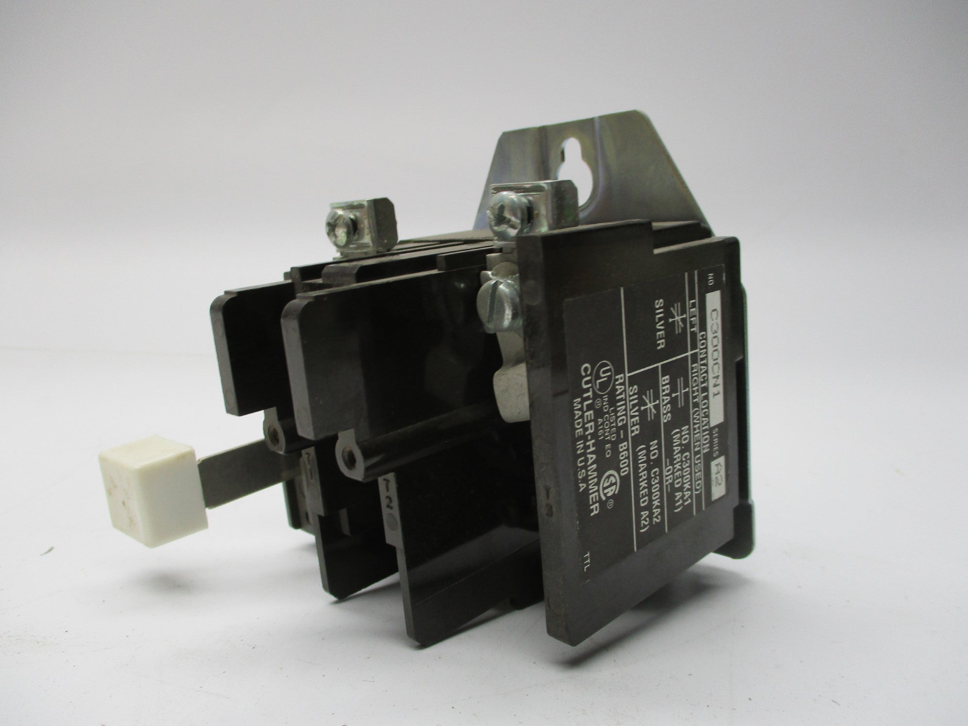 CUTLER HAMMER C300CN1 SER. A2 30A NSMP