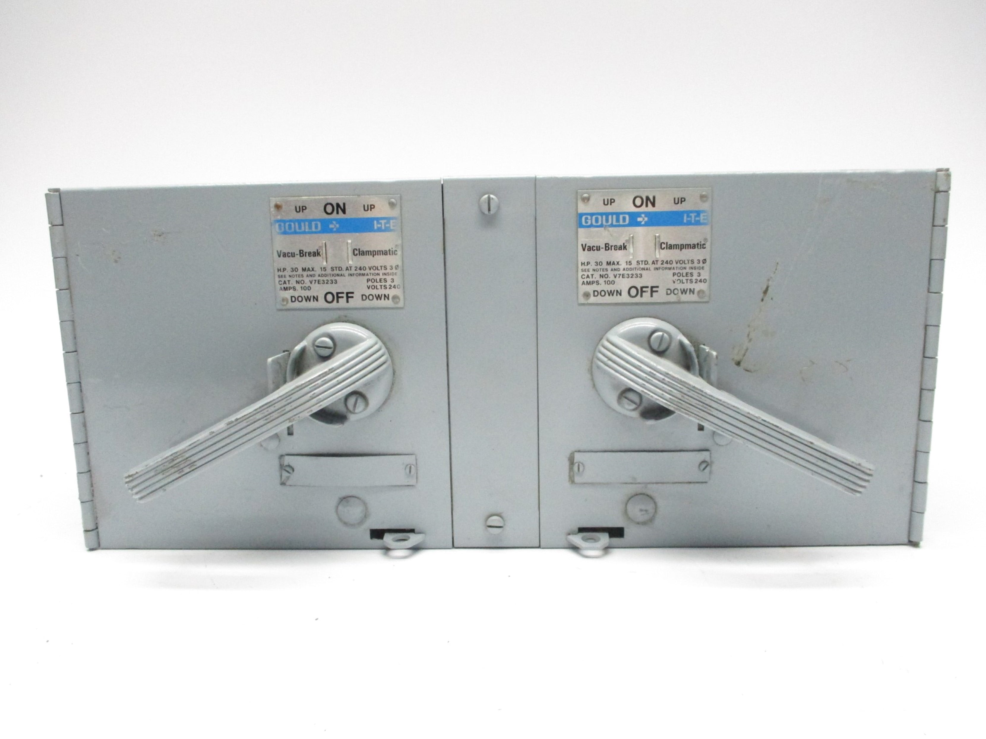 ITE V7E3233 100A UNMP