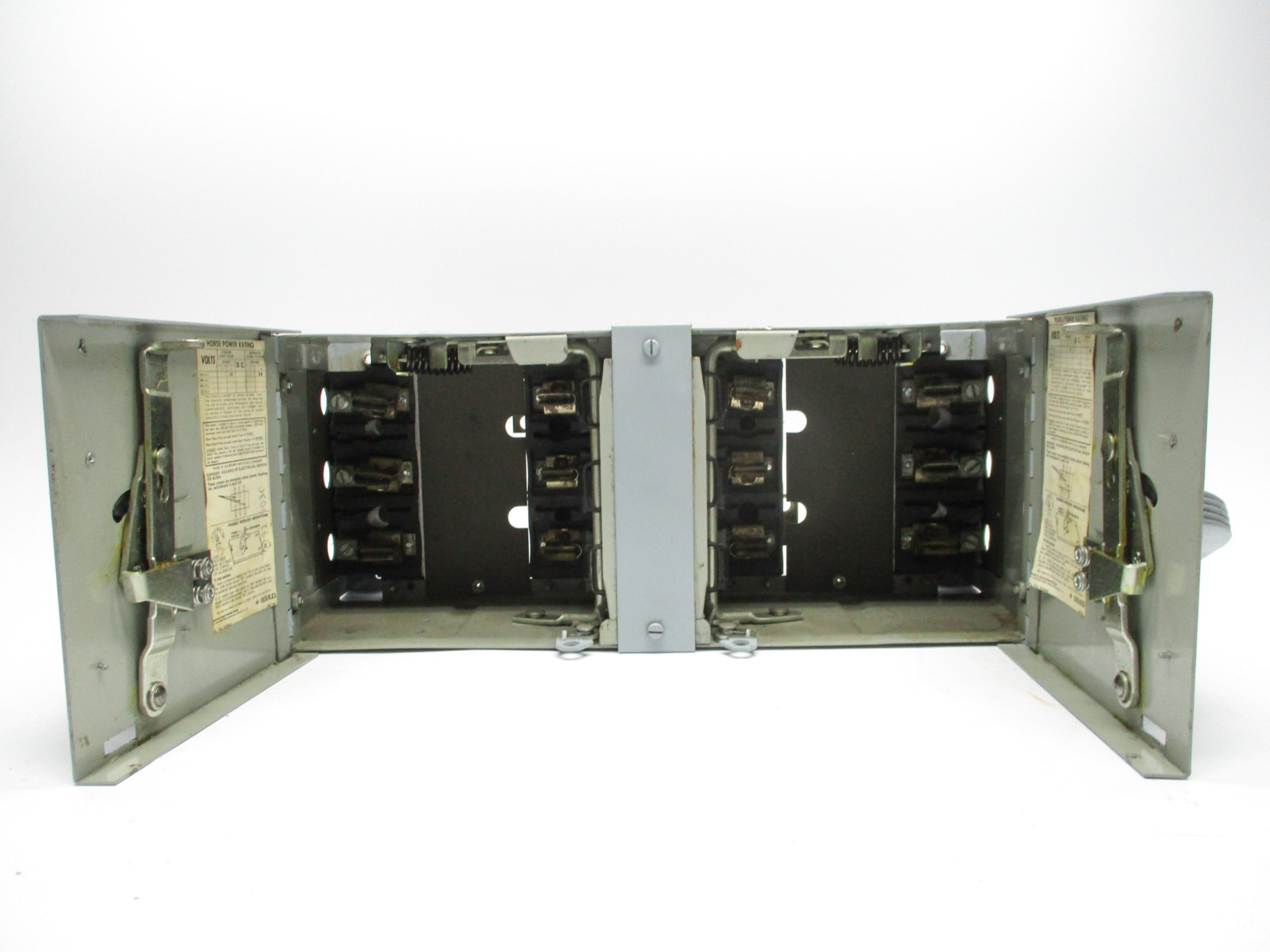 ITE V7E3233 100A UNMP