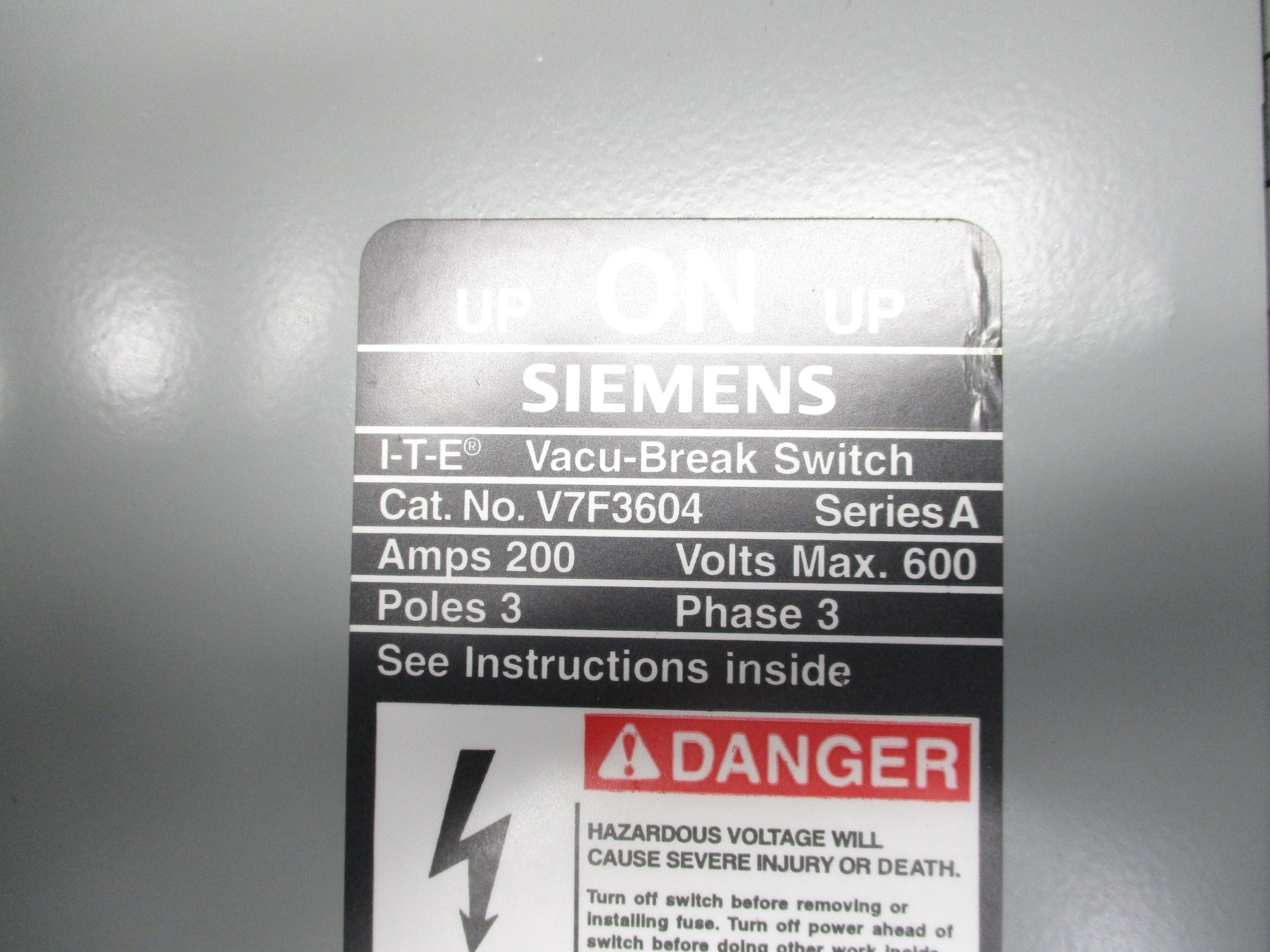 SIEMENS V7F3604 SER. A 200A UNMP