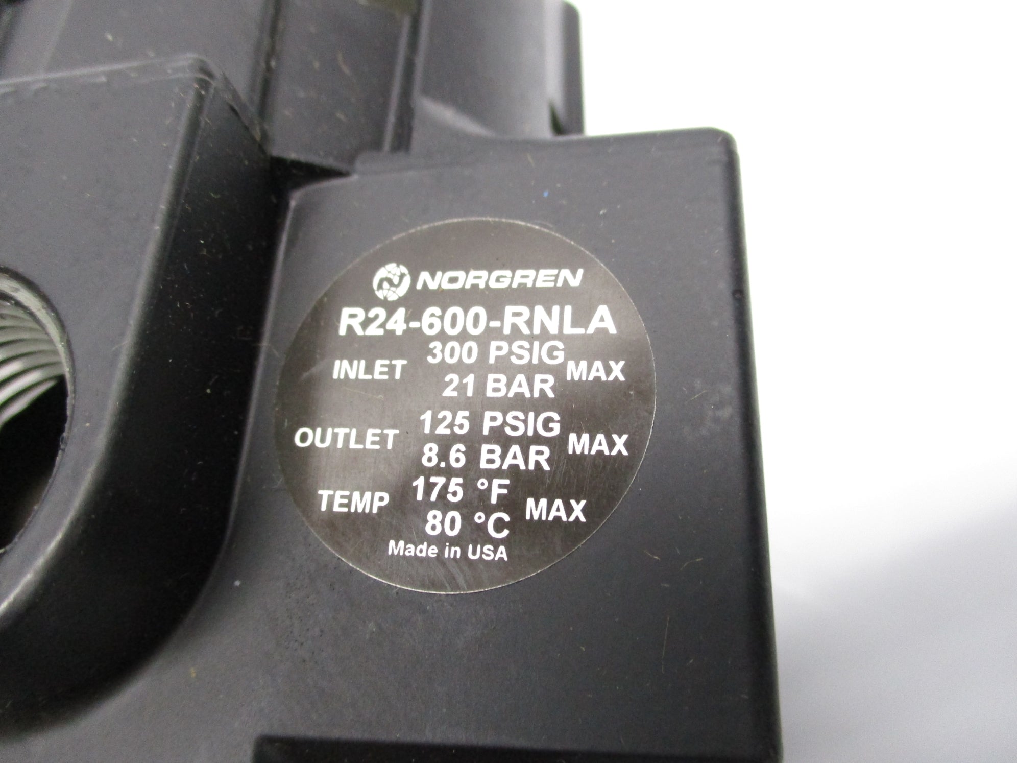 NORGREN R24-600-RNLA UNMP