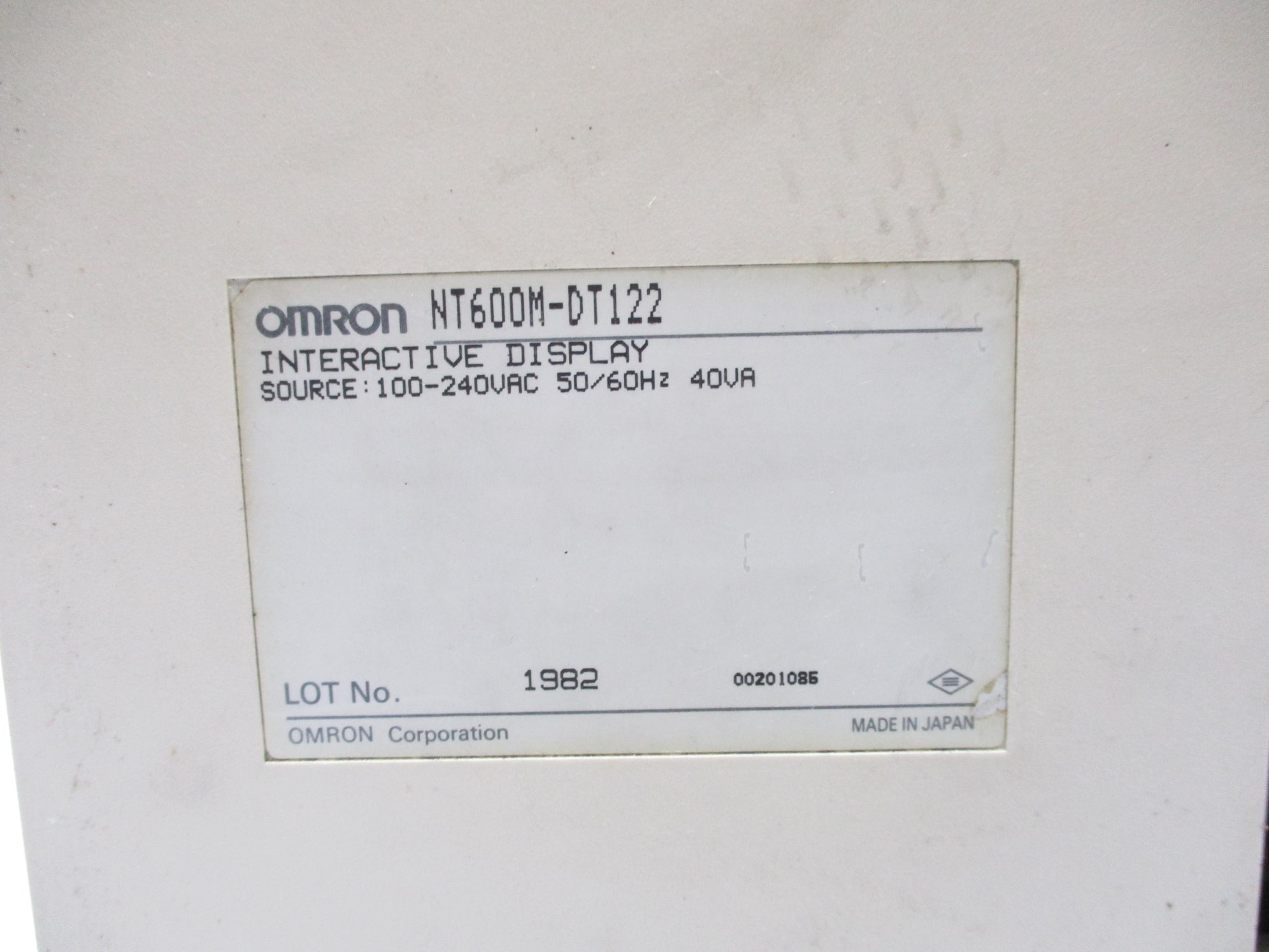 OMRON NT600M-DT122 (AS PICTURED) UNMP