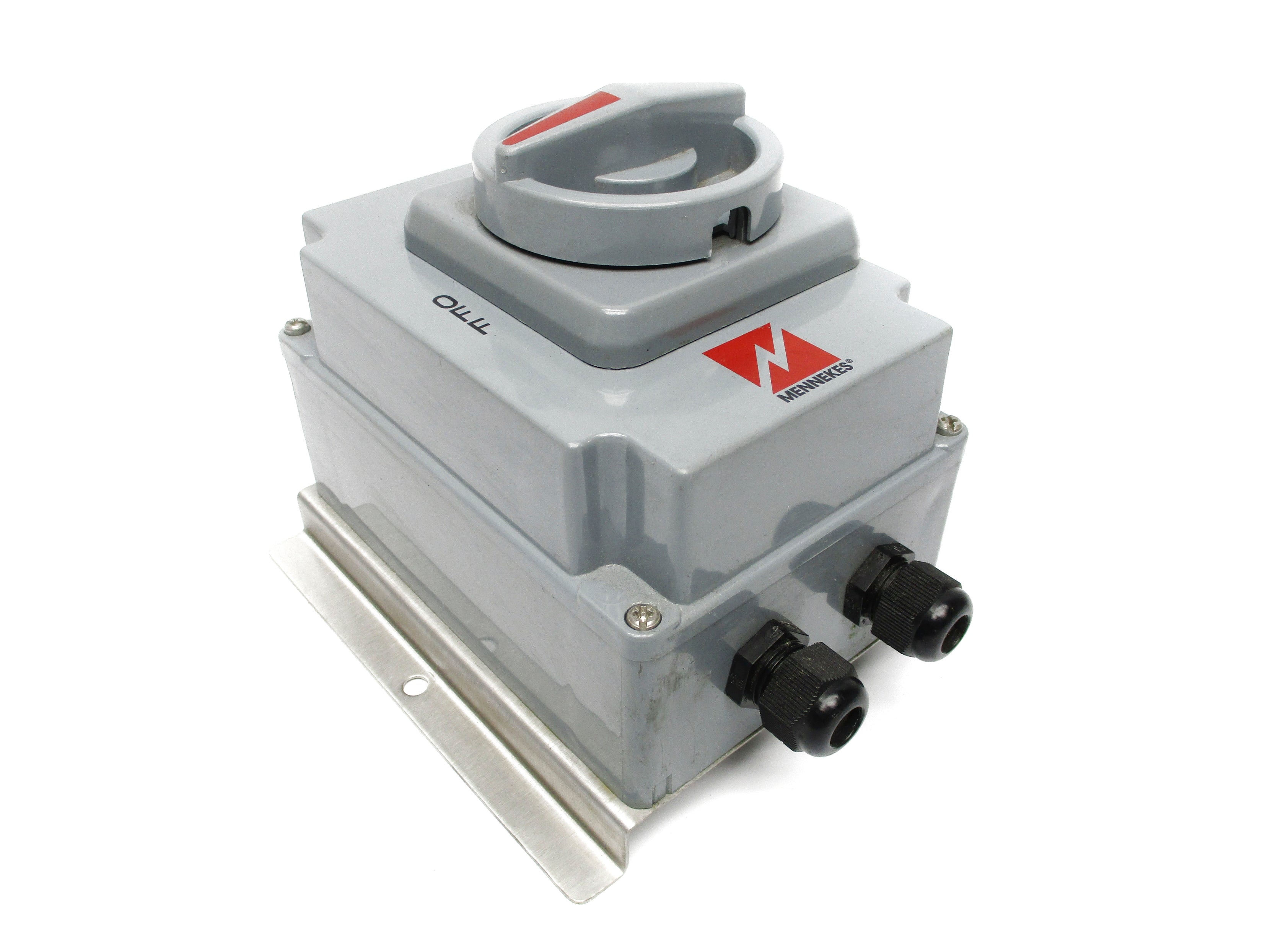 MENNEKES ME30MS1A-M2 30A UNMP