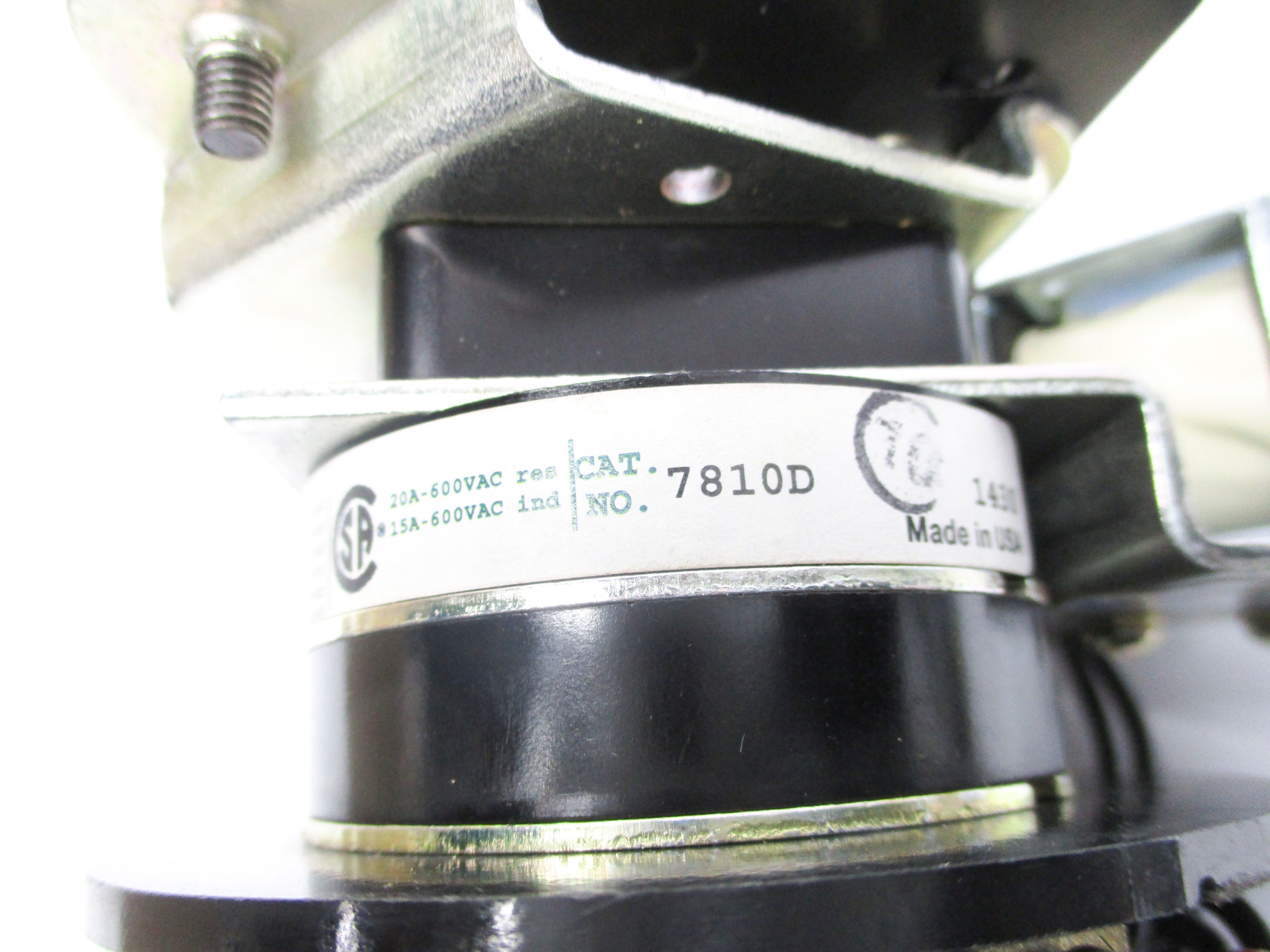 ELECTROSWITCH 7810D SER. 24 125VDC 20A NSMP