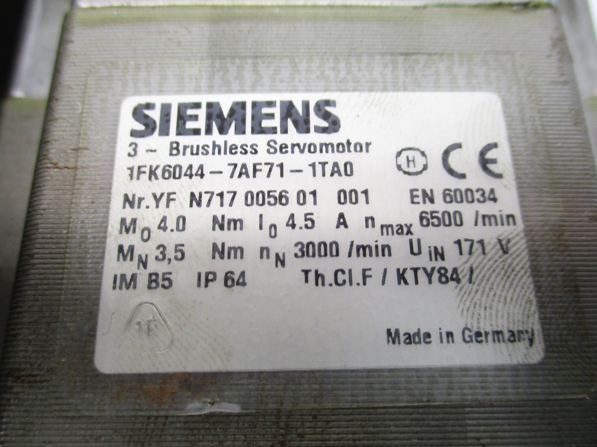 SIEMENS 1FK6044-7AF71-1TA0 (AS PICTURED) UNMP