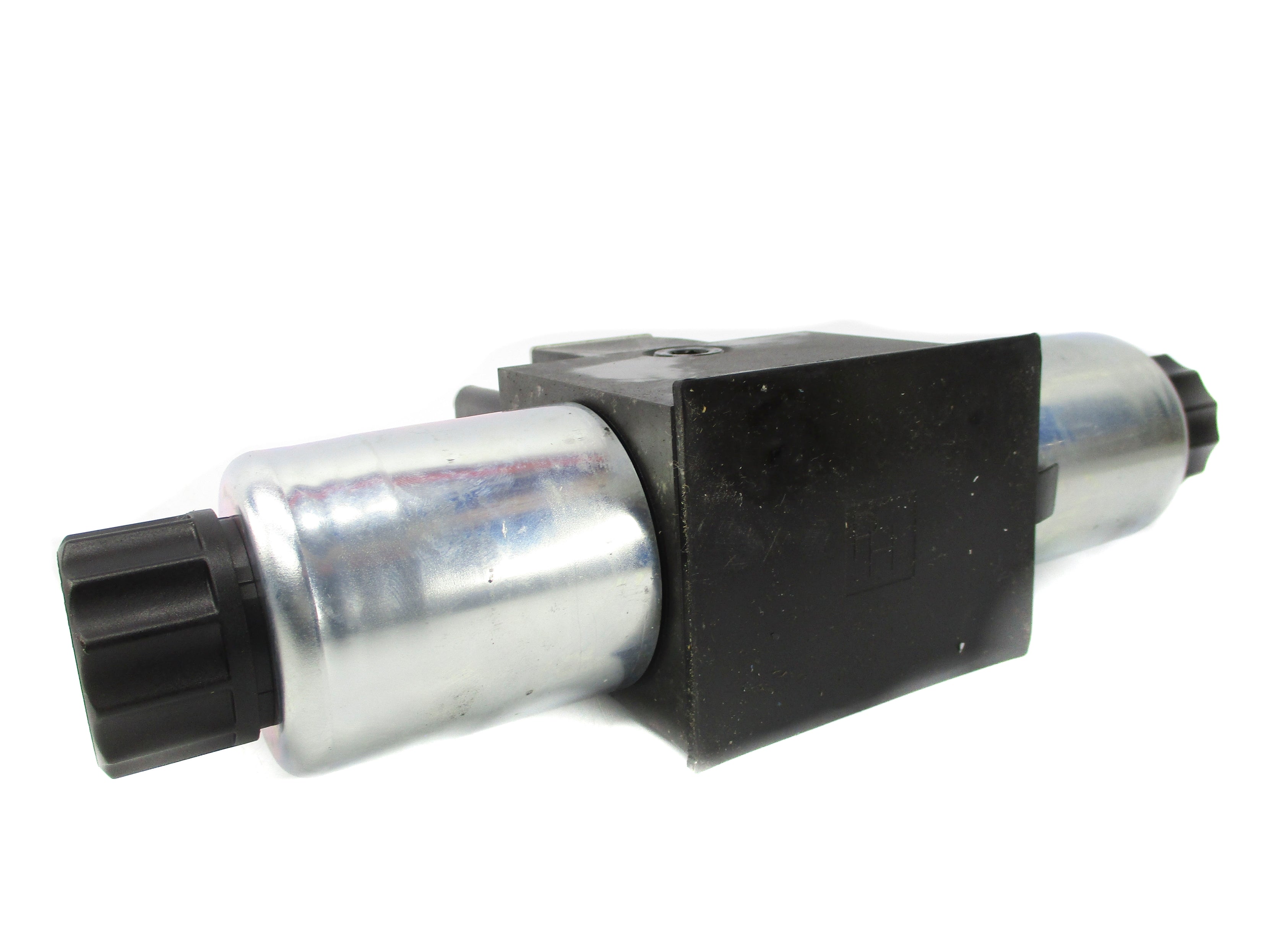 DENISON HYDRAULICS D3W1CNJK5732XB1015 24VDC 5000PSI NSNP