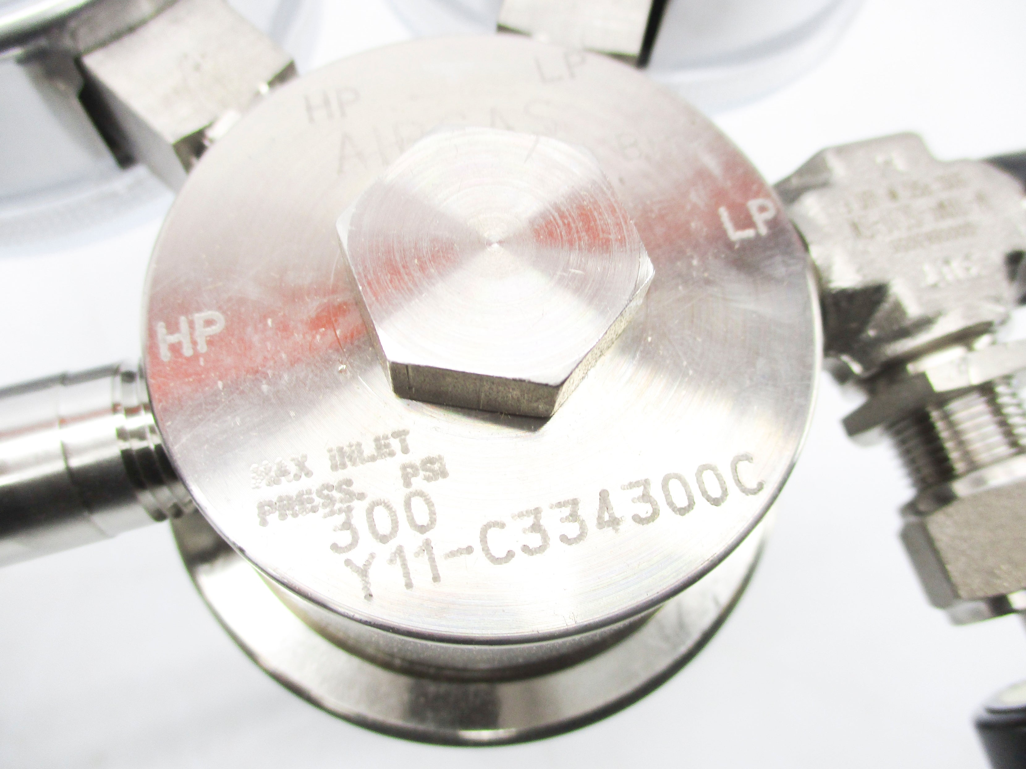 AIRGAS Y11-C334C330 NSMP