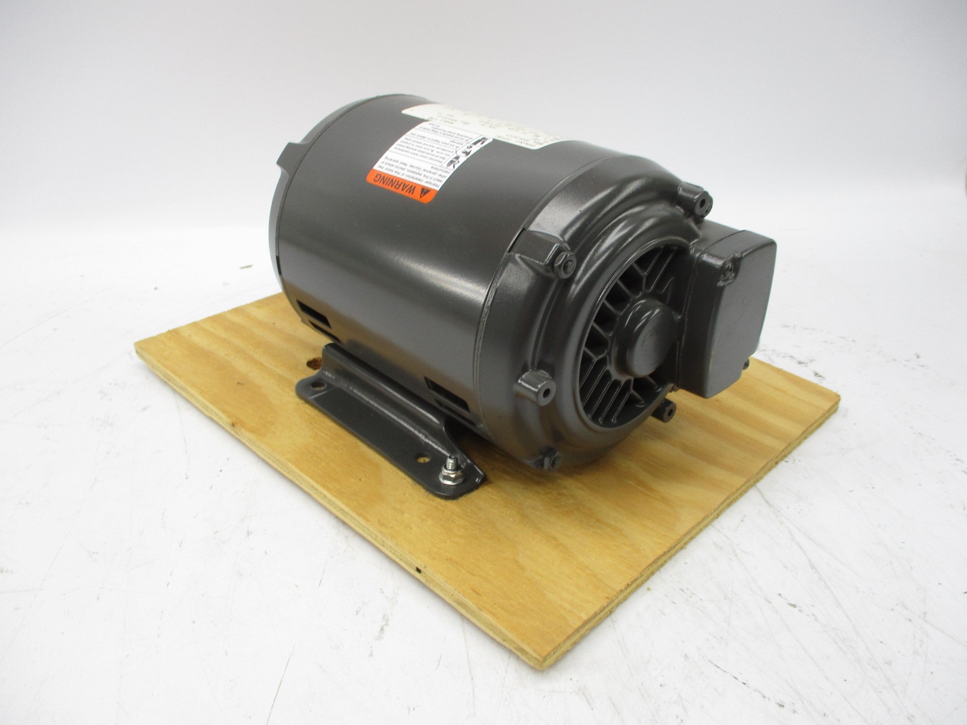 US MOTORS D2P2B2 ATT66 NSMP