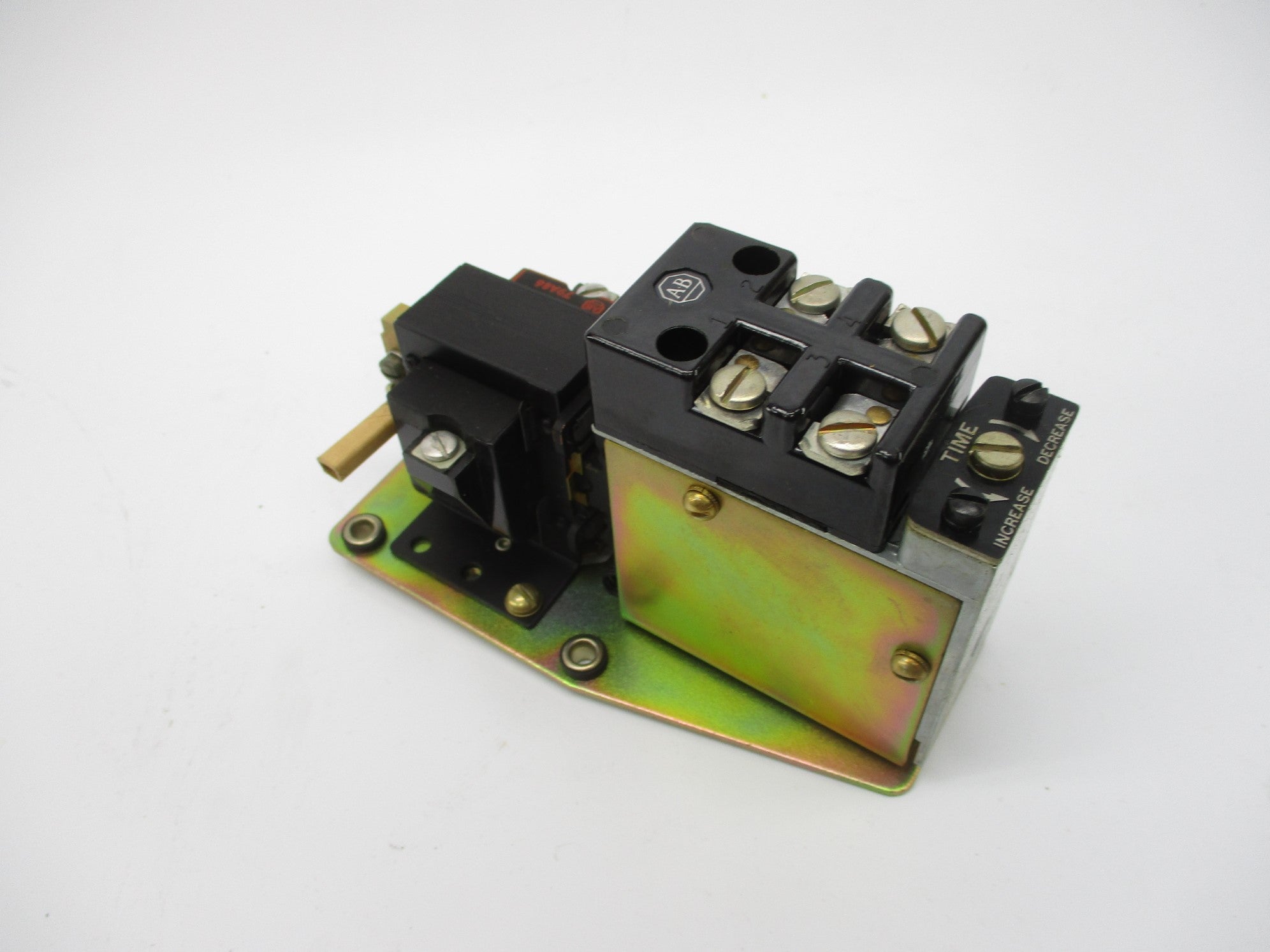 INDUSTRIAL SPARE PART 849A-ZOD24 SER. B 110/120V 60A (BR/YL) NSMP