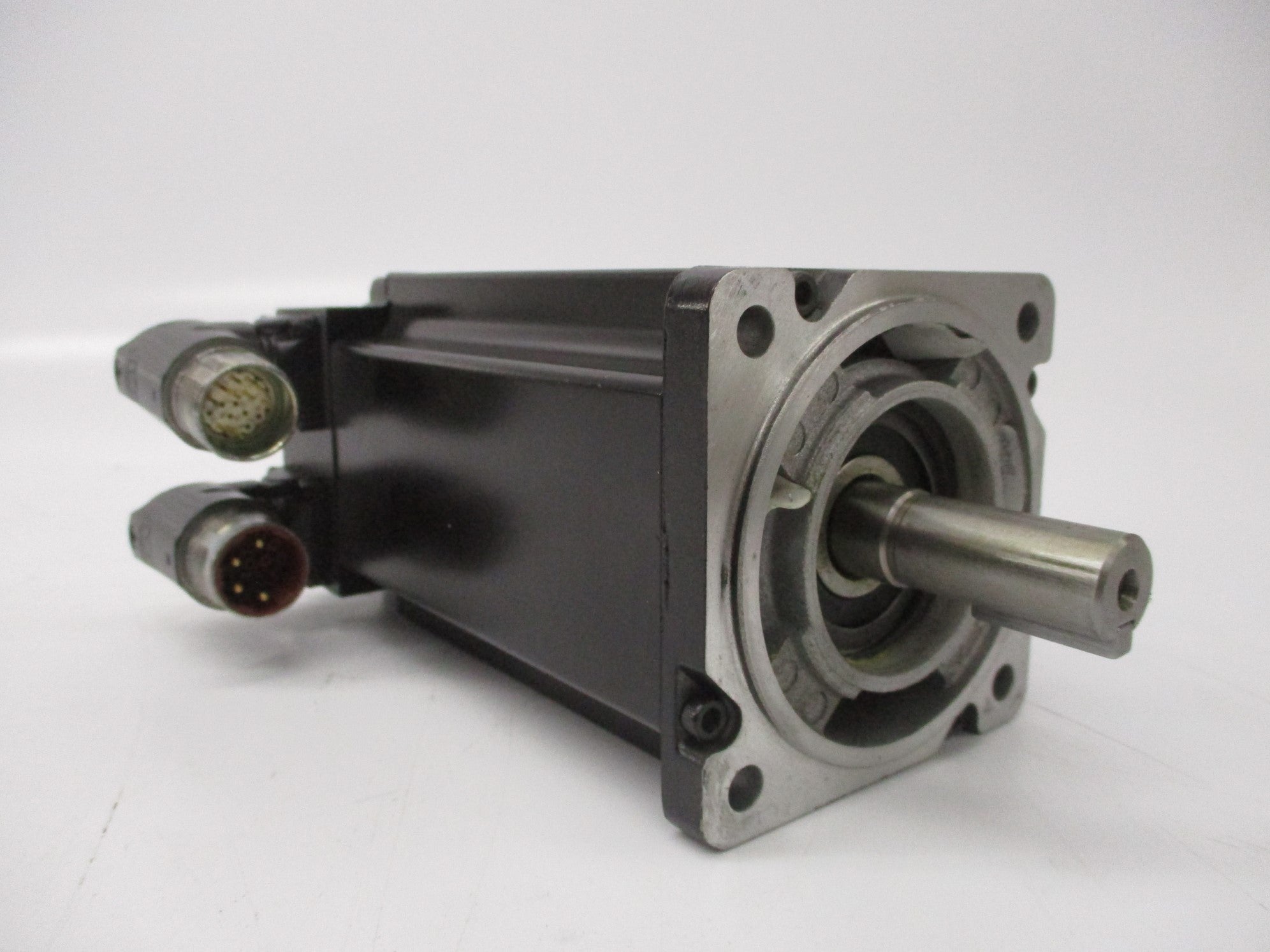 ALLEN BRADLEY MPL-A330P-MJ72AA SER. A NSNP