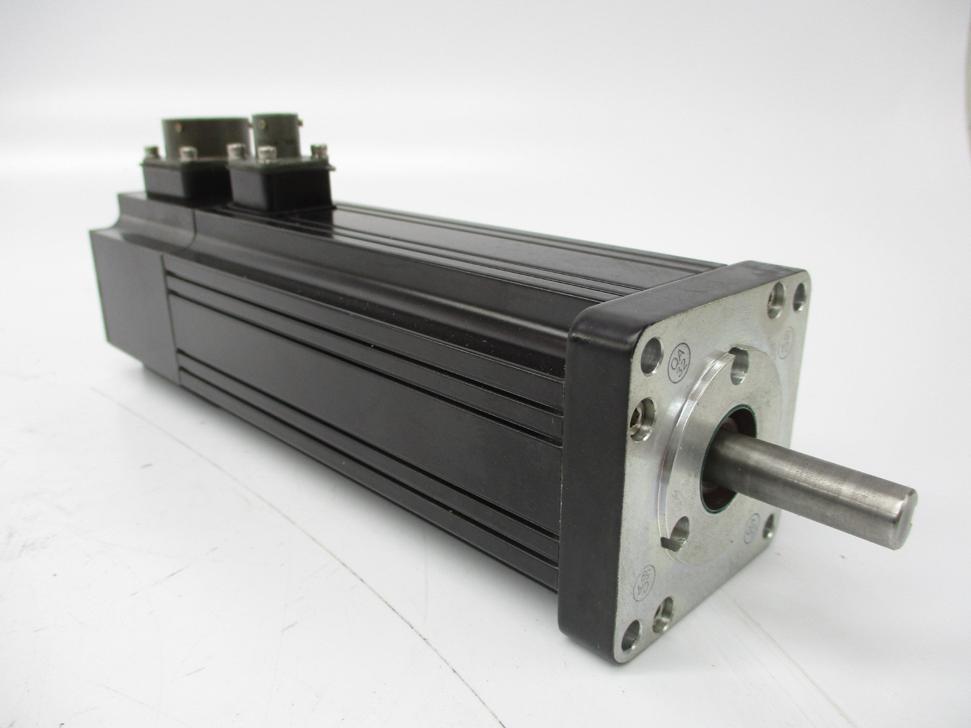 CONTROL TECHNIQUES MGE-208-CBNS-0000 NSNP