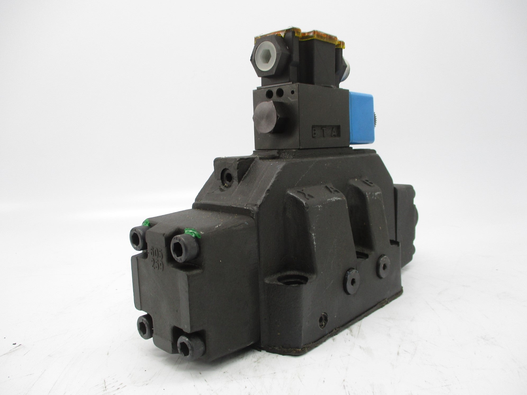 BENCHMARK DG5V8S2AMFPA5WLH10 110V 5000PSI NSNP