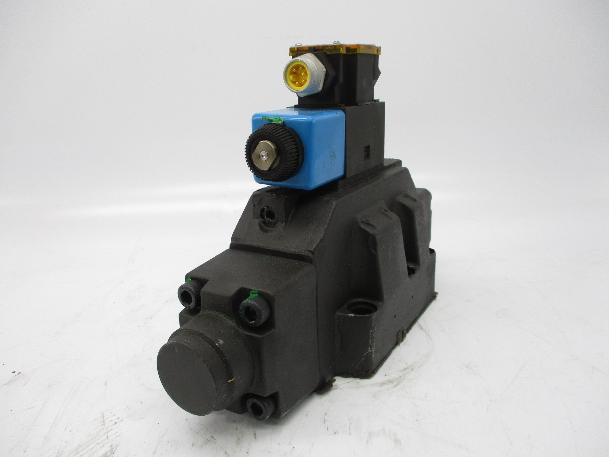 BENCHMARK DG5V8S2AMFPA5WLH10 110V 5000PSI NSNP